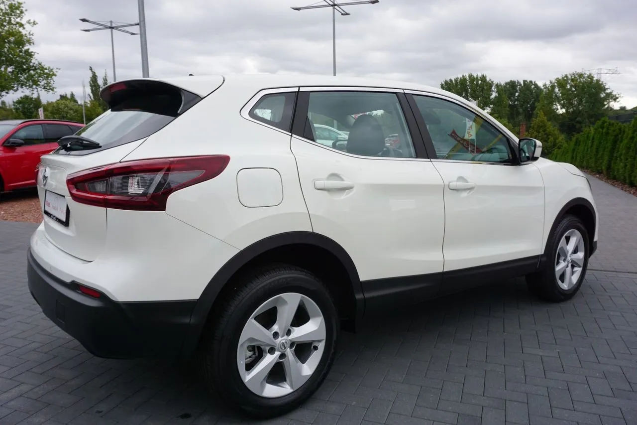 Nissan Qashqai 1.3 DIG-T...  Image 4