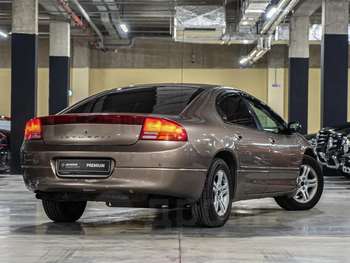 Dodge Intrepid Image 3